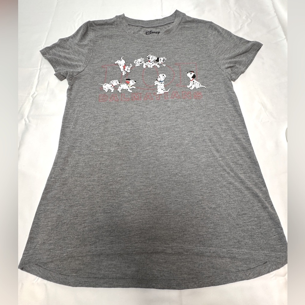 Disney 101 Dalmatians T-shirt Size Medium
